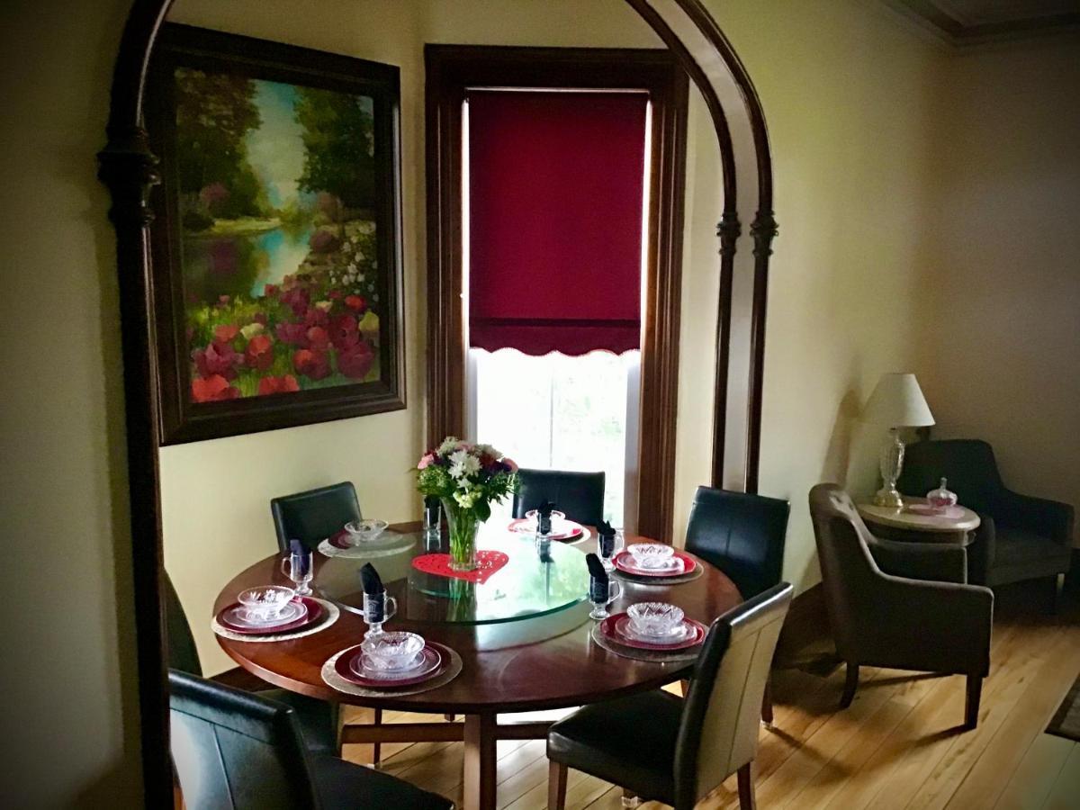 Ovid Tillinghast Manor Bed & Brunch מראה חיצוני תמונה