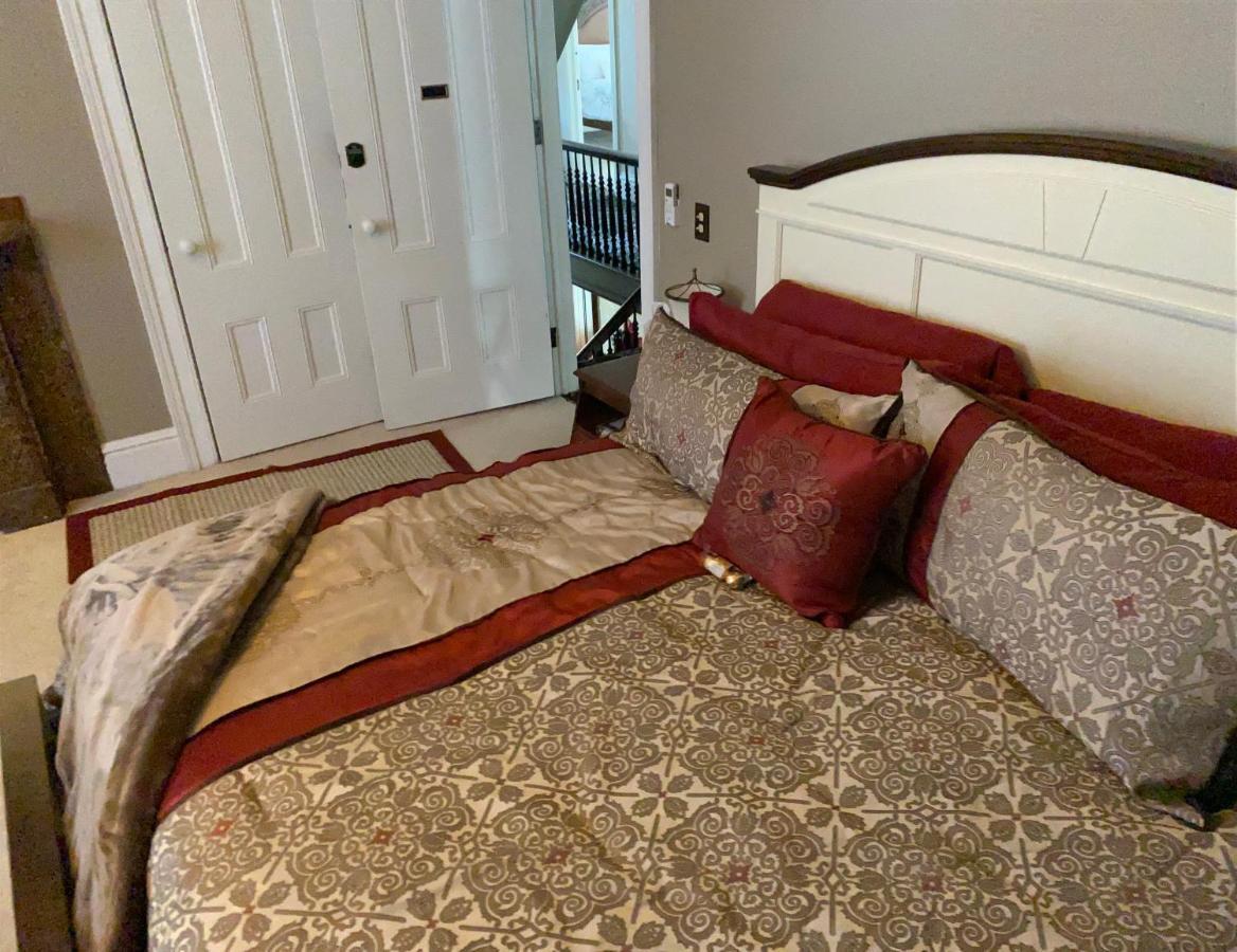 Ovid Tillinghast Manor Bed & Brunch מראה חיצוני תמונה